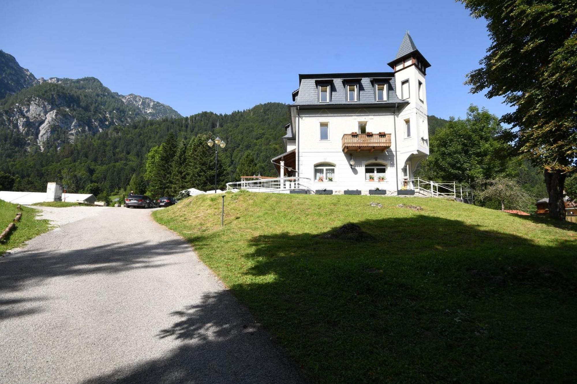 Hotel Saisera Valbruna Exterior photo